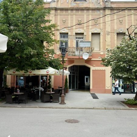 Apartman Galerija Novi Sad Esterno foto
