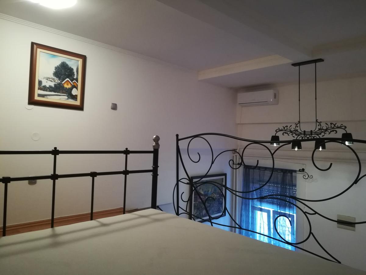 Appartamento Apartman Galerija Novi Sad Esterno foto